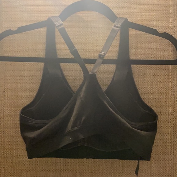 Zip up sports bra - Picture 2 of 3